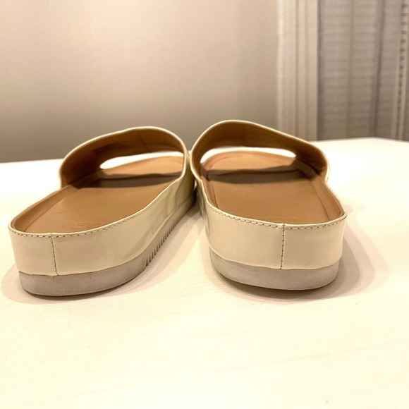 Authentic Ugg Women's Cream Ivory Jayne Patent Leather Sandals Slides US Size 10 - Picture 6 of 8